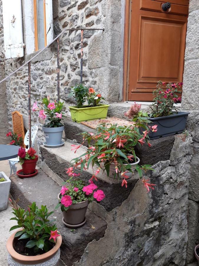 Le Refuge Des Alpes Mancelles Appartement Fresnay-sur-Sarthe Buitenkant foto